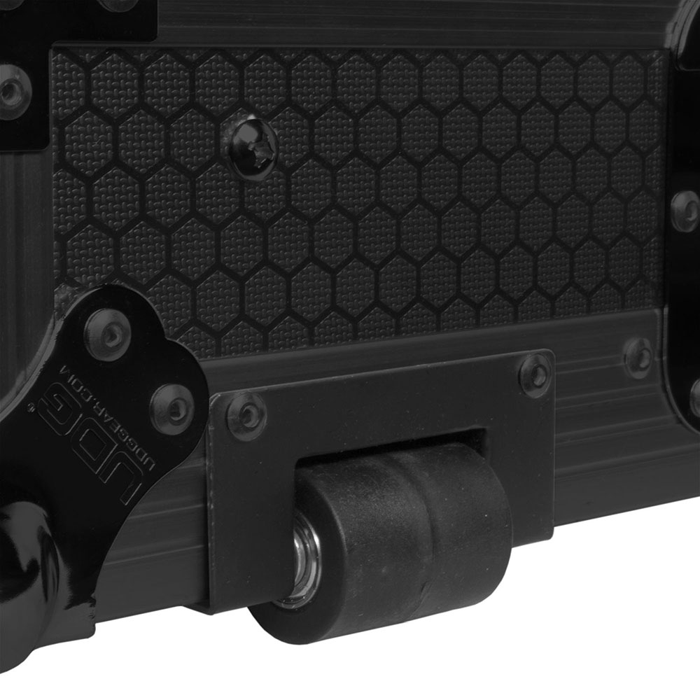 flightcase_mk2_rollerwheel_1